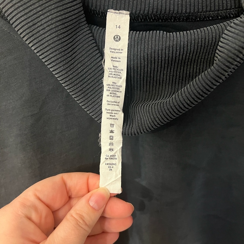Softstream TurtleNeck Sweater - Picture 5 of 8
